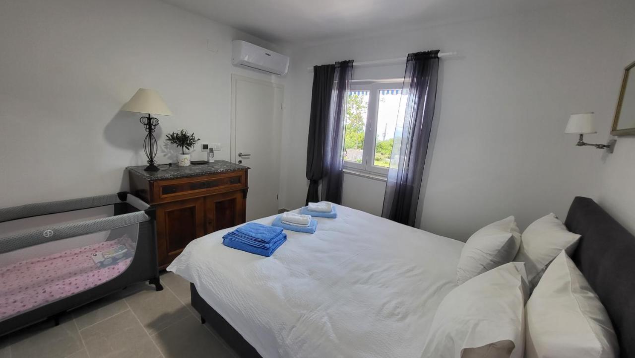 Apartments Amadea Novi Vinodolski Kültér fotó
