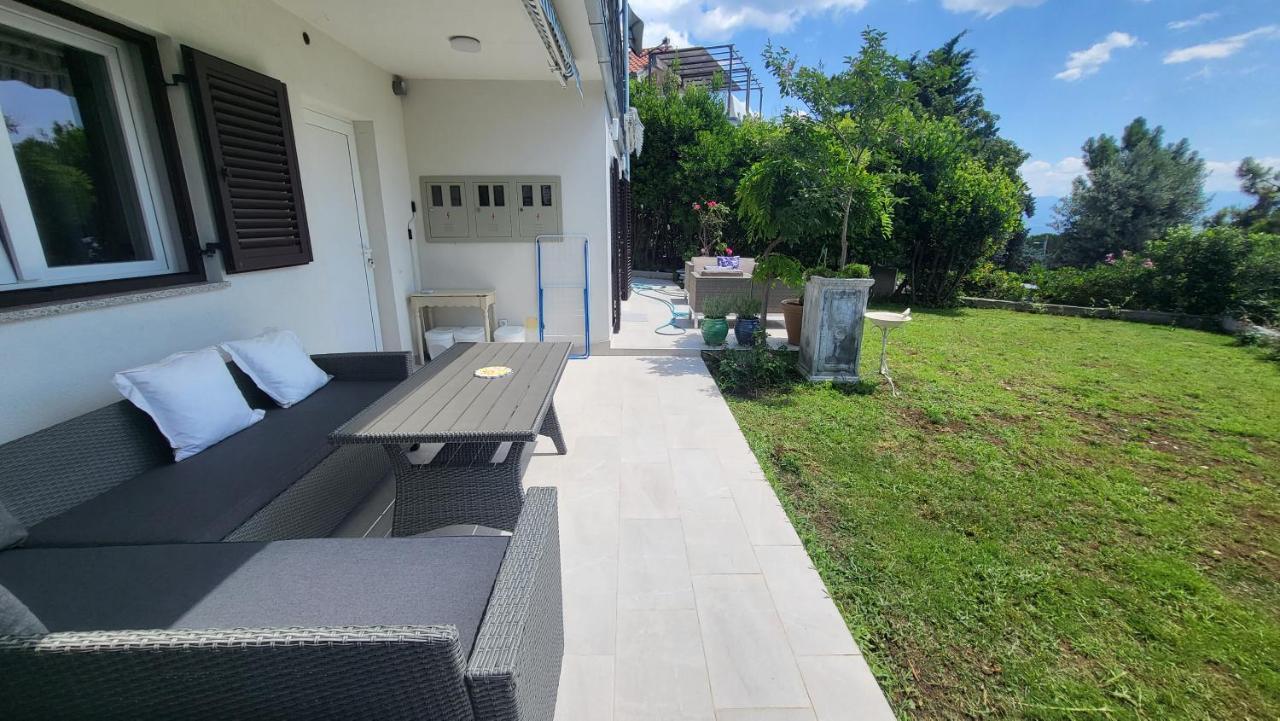 Apartments Amadea Novi Vinodolski Kültér fotó